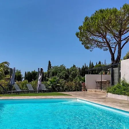 La Chantyviere Villa vue Exceptionnelle 180 degrés sur Golf Tropez, accès plage privée Villa *