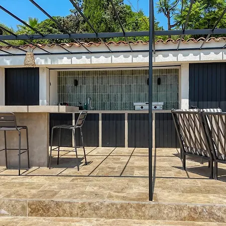 La Chantyviere Villa vue Exceptionnelle 180 degrés sur Golf Tropez, accès plage privée * Sainte-Maxime