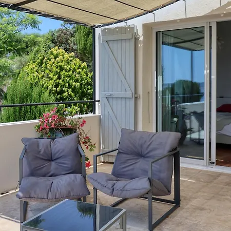 La Chantyviere Villa vue Exceptionnelle 180 degrés sur Golf Tropez, accès plage privée Villa *