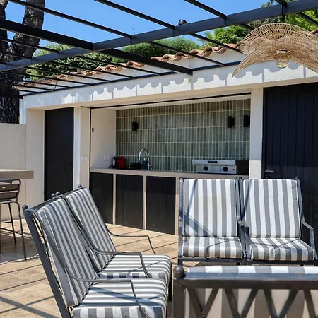 Villa La Chantyviere Villa vue Exceptionnelle 180 degrés sur Golf Tropez, accès plage privée Sainte-Maxime
