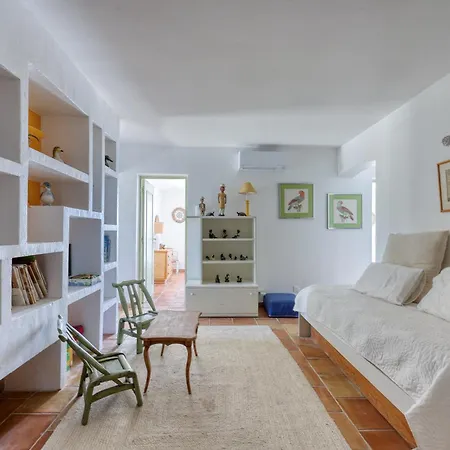 La Chantyviere Villa vue Exceptionnelle 180 degrés sur Golf Tropez, accès plage privée Villa
