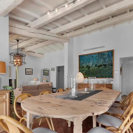 La Chantyviere Villa vue Exceptionnelle 180 degrés sur Golf Tropez, accès plage privée Sainte-Maxime